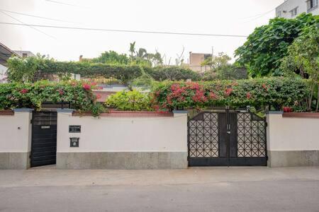 Eden Garden Villa By Jadecaps Nr Mg Road Garden Bangalore Esterno foto