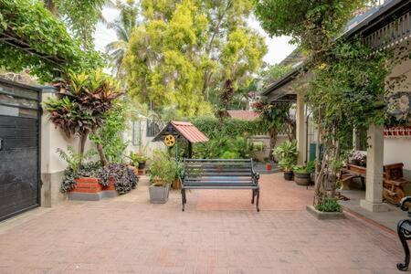 Eden Garden Villa By Jadecaps Nr Mg Road Garden Bangalore Esterno foto